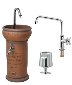 立形自在水栓／屋外シンク ／衛生コック