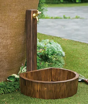 木調水栓柱／パン